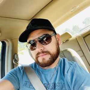 Meet your Posher, Juan miguel